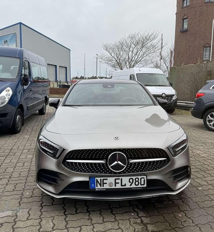 Gebraucht Mercedes A250 AMG line 224 PS (164 kW) 2019 Grau Limousine