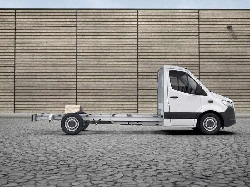 Gebraucht Mercedes Sprinter 163 PS (119 kW) 2020 Arktikweiß Van