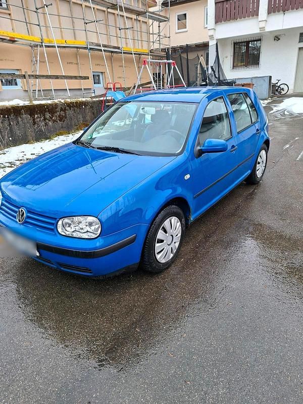 Gebraucht VW Golf IV 2002 Blau Kleinwagen