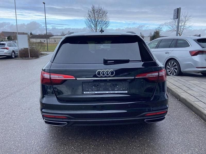 Second-hand Audi A4 150 CP (110 kW) 2022 Negru Break