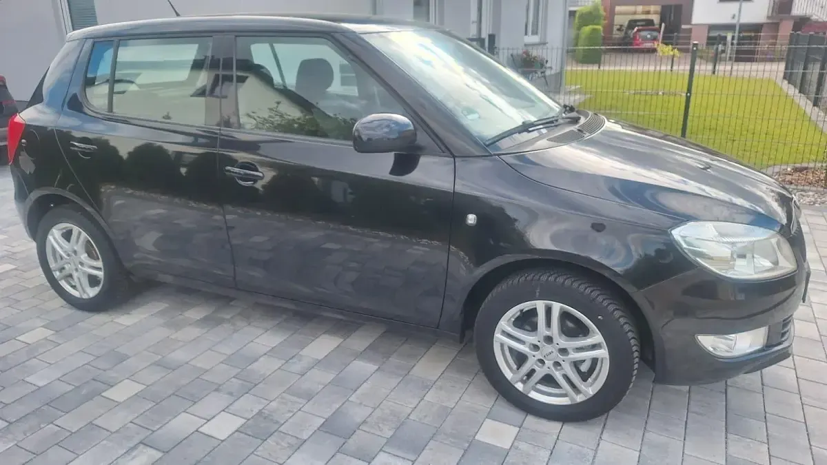 Gebraucht Skoda Fabia Ambition 86 PS (63 kW) 2014 Schwarz Kleinwagen