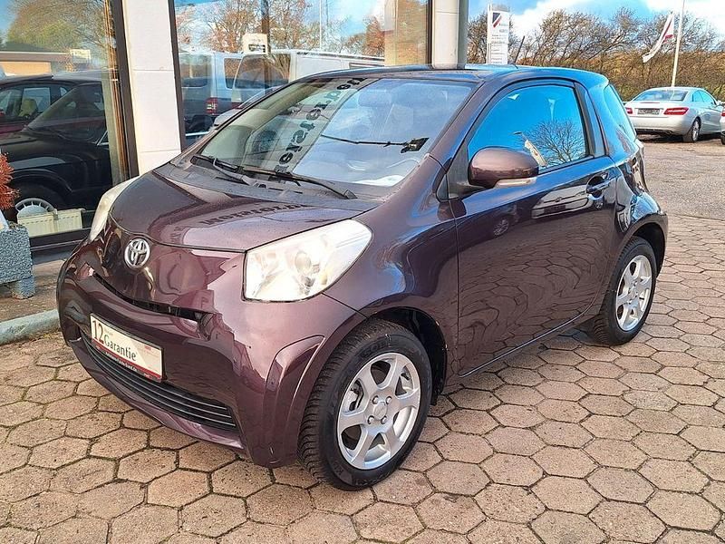 Gebraucht Toyota iQ Basis 68 PS (50 kW) 2009 Kleinwagen