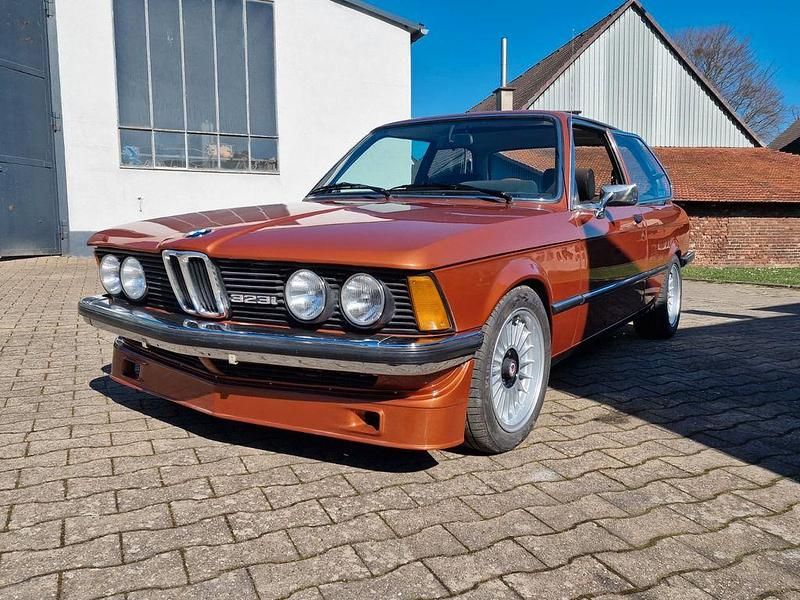 Gebraucht BMW 323 Performance 143 PS (105 kW) 1978 Braun Limousine