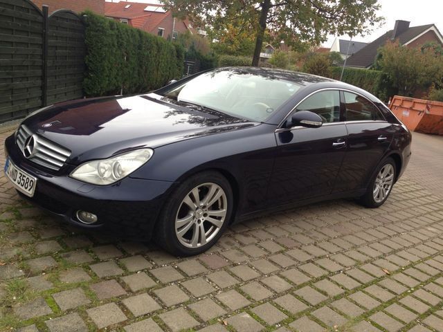 Gebraucht Mercedes CLS320 305 PS (224 kW) 2006 Blau Coupé