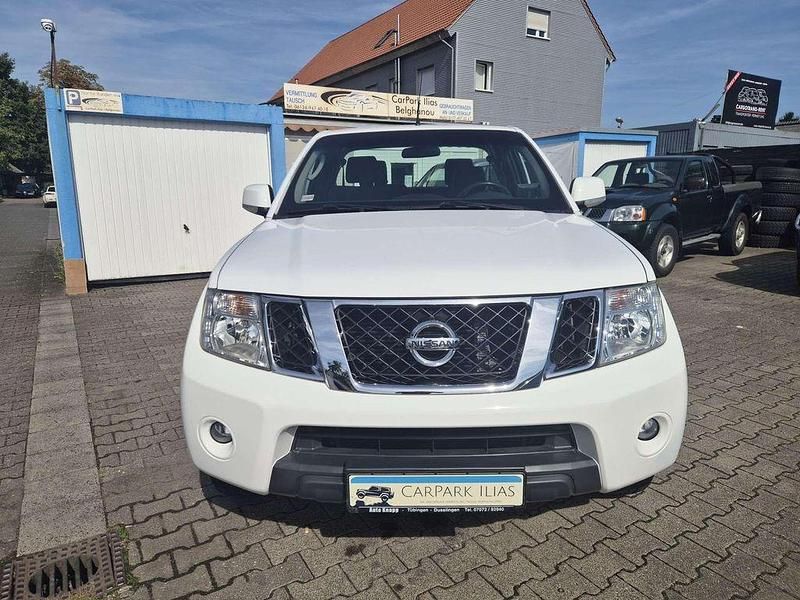 Gebraucht Nissan Navara SE 190 PS (139 kW) 2015 Weiß Pickup