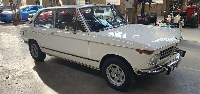 Gebraucht BMW 2002 99 PS (72 kW) 1973 Beige Limousine
