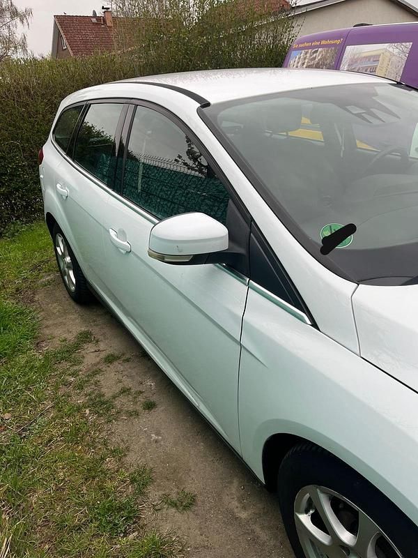 Second-hand Ford Focus 125 CP (91 kW) 2012 Alb Break