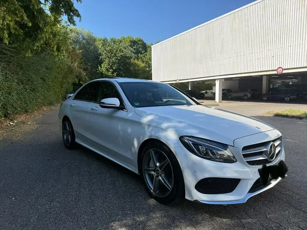Gebraucht Mercedes C250 AMG line 211 PS (155 kW) 2017 Weiß Limousine