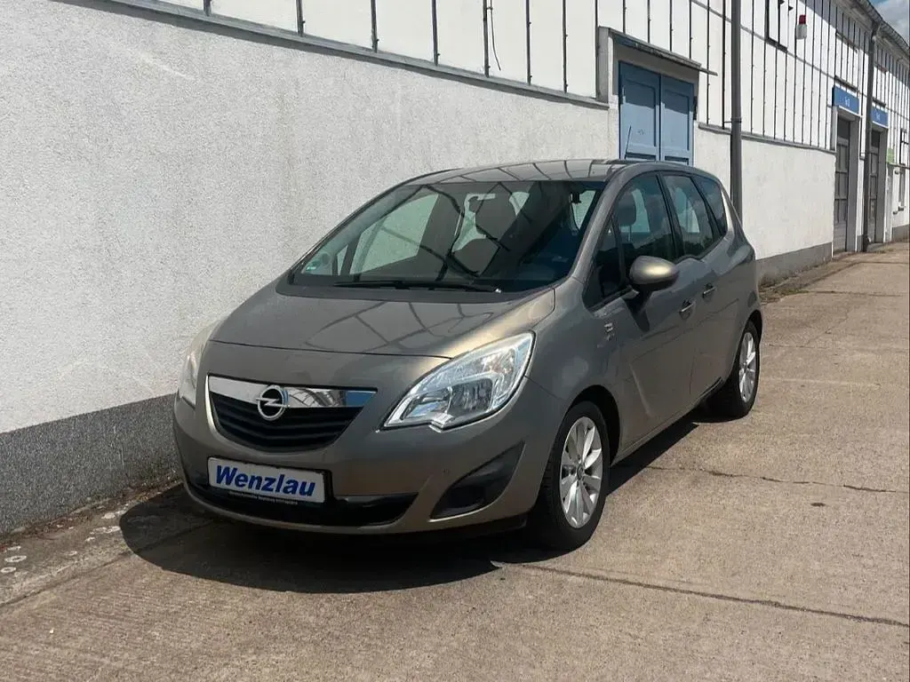 Gebraucht Opel Meriva Active 110 PS (80 kW) 2013 Braun Van / Kleinbus