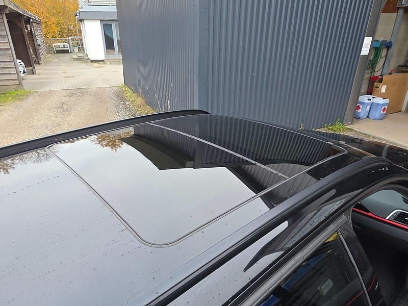 Gebraucht BMW 320 Sport Line 190 PS (139 kW) 2016 Schwarz Kombi