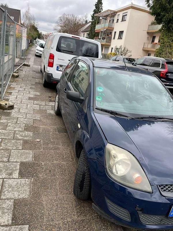 Gebraucht Ford Fiesta 60 PS (44 kW) 2007 Blau Kleinwagen