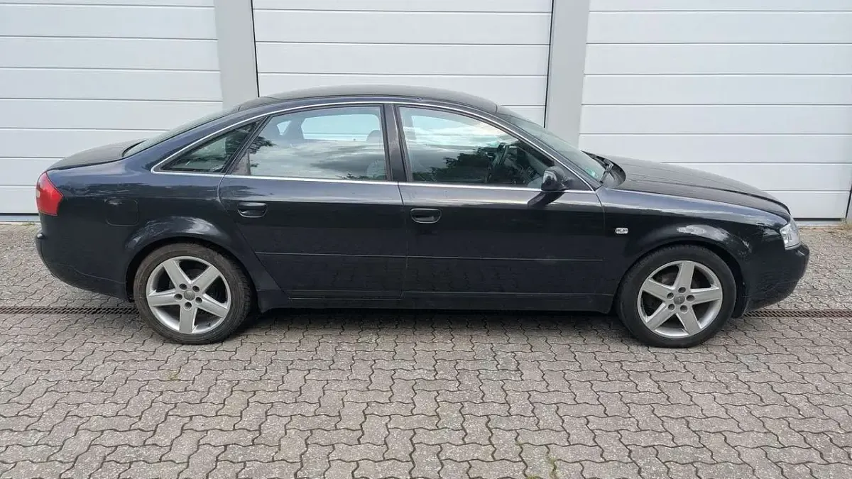 Gebraucht Audi A6 Performance 150 PS (110 kW) 2003 Schwarz Limousine
