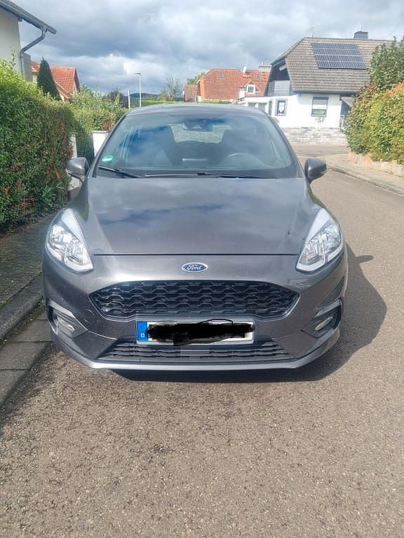 Grau Gebraucht 2019 Ford Ecosport ST-Line SUV | 10.400 € (Superpreis) - Bild 1/4