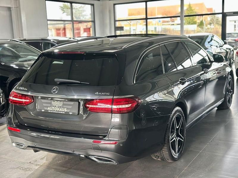 Gebraucht Mercedes E300 AMG 306 PS (225 kW) 2021 Grau Limousine