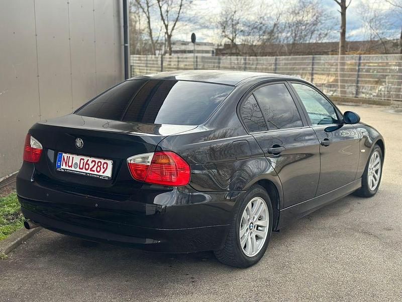 Gebraucht BMW 318 Sport Line 129 PS (94 kW) 2005 Limousine