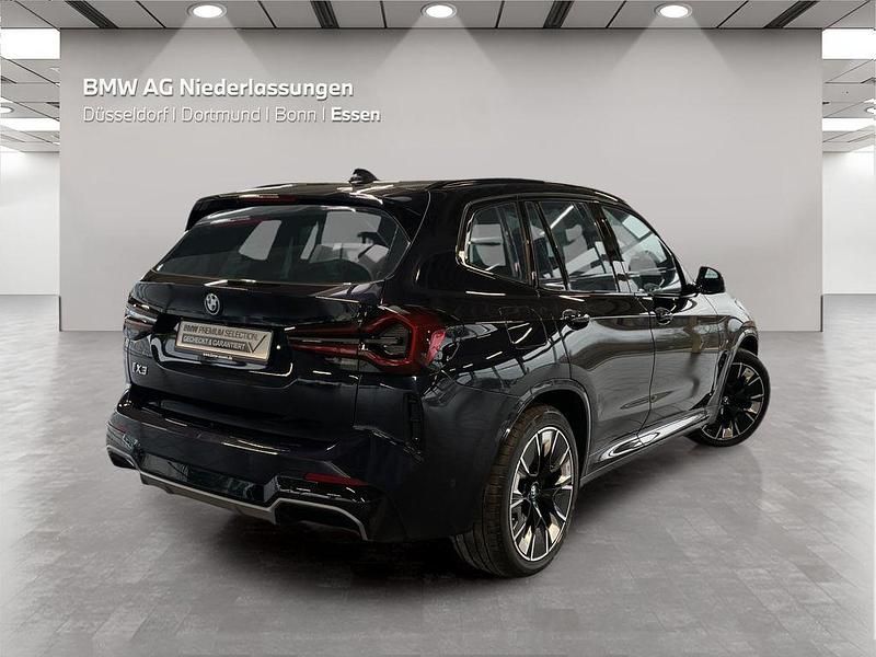 Gebraucht BMW iX3 M Sport 210 kW (286 PS) 2023 Schwarz SUV