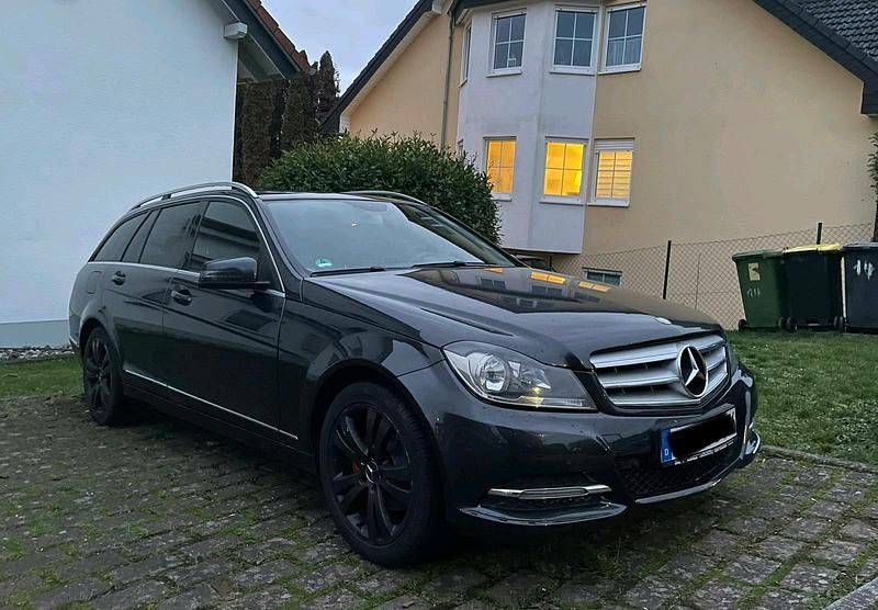 Schwarz Gebraucht 2013 Mercedes C220 Kombi | 3.800 € (Superpreis) - Bild 1/4