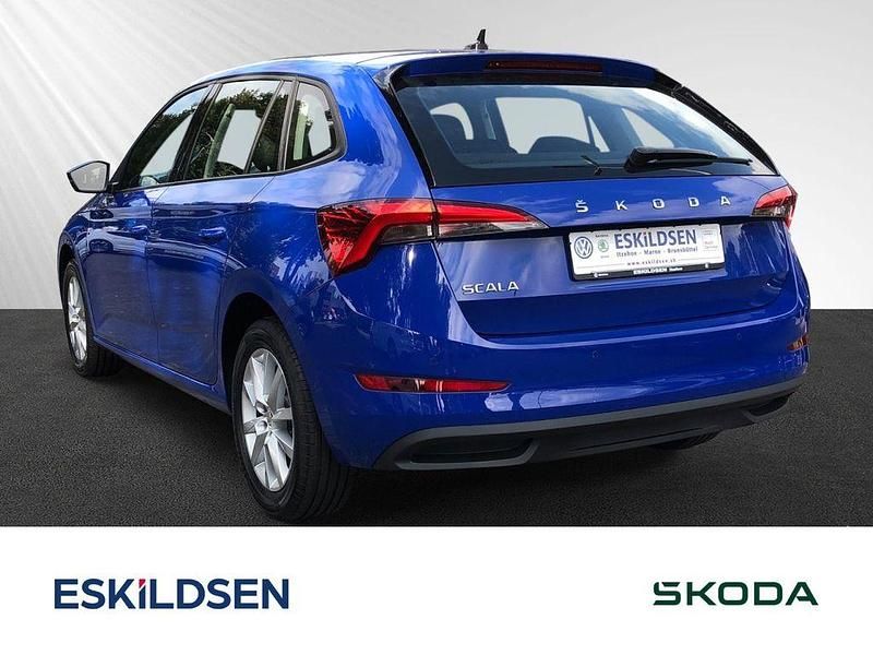 Gebraucht Skoda Scala Ambition 110 PS (80 kW) 2021 Blau Kleinwagen