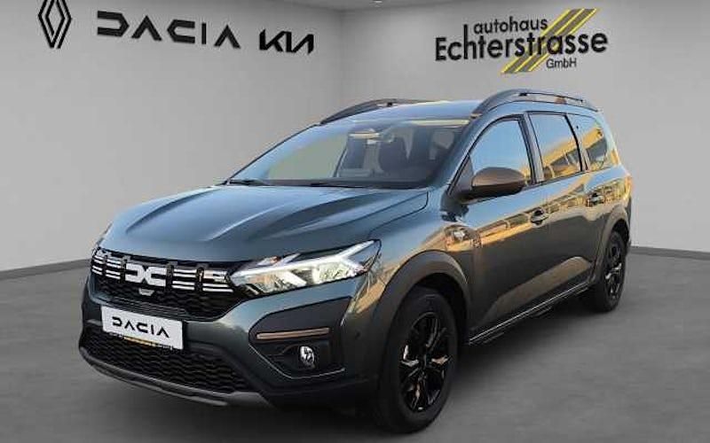 Neu Dacia Jogger Extreme 101 PS (74 kW) 2025 Grün Van / Kleinbus