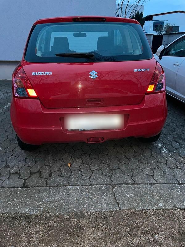 Gebraucht Suzuki Swift 88 PS (64 kW) 2008 Rot Kleinwagen
