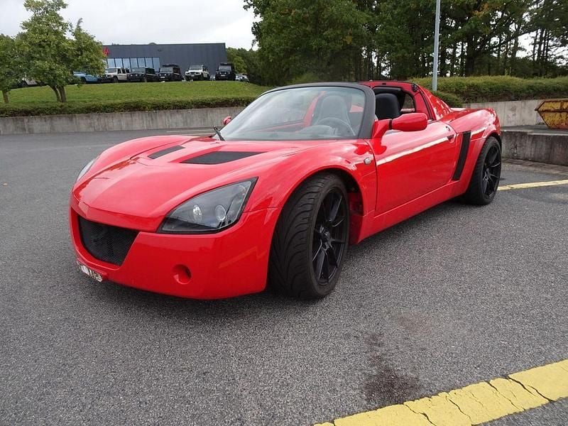 Rot Gebraucht 2006 Opel Speedster Cabrio | 29.999 € - Bild 1/4