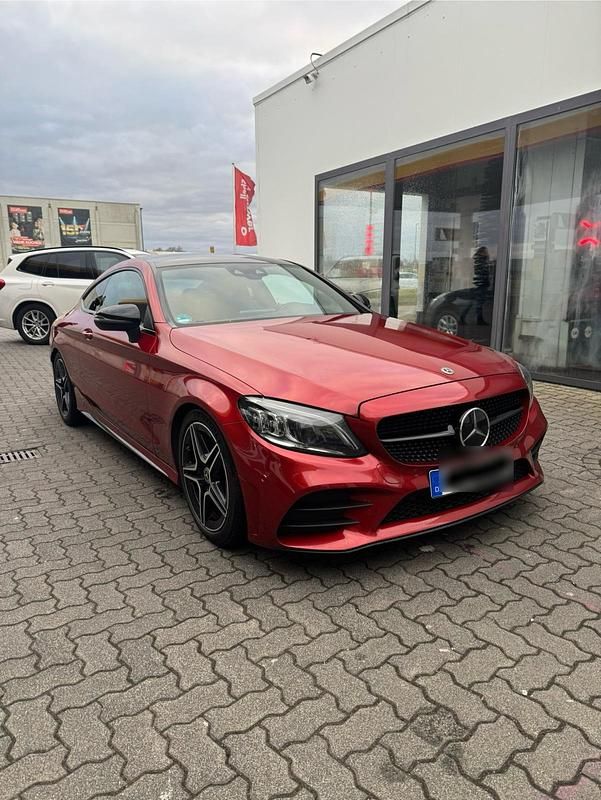 Gebraucht Mercedes C400 AMG line 333 PS (244 kW) 2018 Rot Coupé