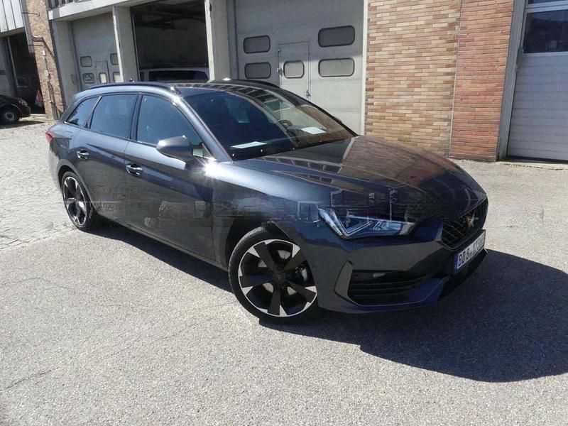 Grau Gebraucht 2023 Cupra Leon Kombi | 24.650 € (Guter Preis) - Bild 1/4