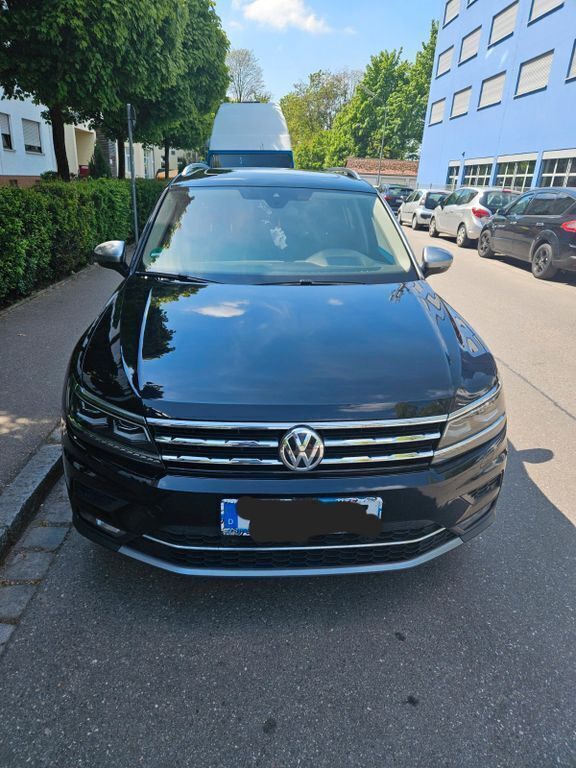 Schwarz Gebraucht 2018 VW Tiguan Allspace SUV | 21.450 € (Etwas zu teuer) - Bild 1/4