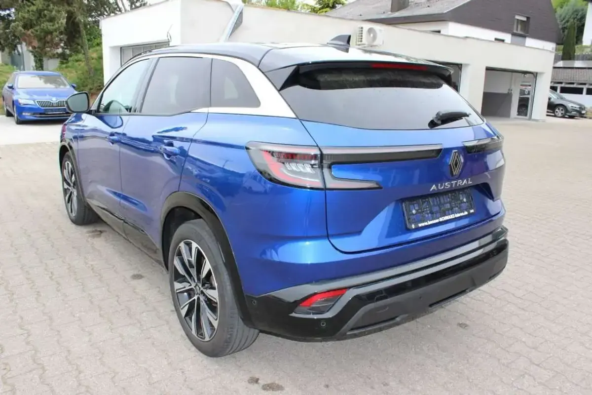 Gebraucht Renault Austral Techno 158 PS (116 kW) 2022 Blau SUV