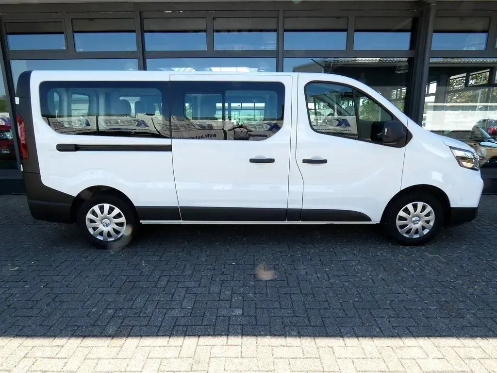 Gebraucht Nissan Primastar 150 PS (110 kW) 2022 Weiß Van / Kleinbus