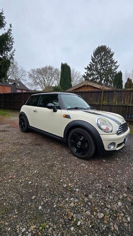 Usata Mini Cooper 120 CV (88 kW) 2007 Bianco Utilitaria