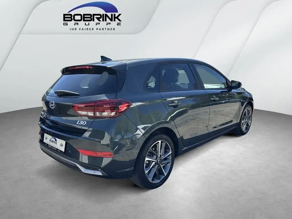 Gebraucht Hyundai i30 Advantage 99 PS (72 kW) 2025 Grün Limousine