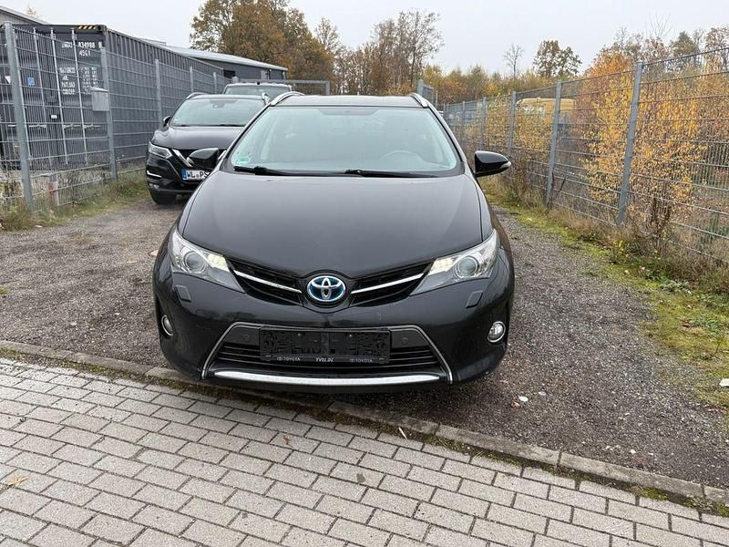 Schwarz Gebraucht 2014 Toyota Auris Touring Sports Life+ Kombi | 7.490 € (Fairer Preis) - Bild 1/4