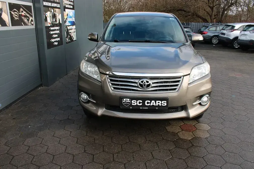 Gebraucht Toyota RAV4 Life 158 PS (116 kW) 2010 Braun SUV