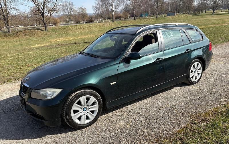 Gebraucht BMW 320 177 PS (130 kW) 2008 Grün Kombi