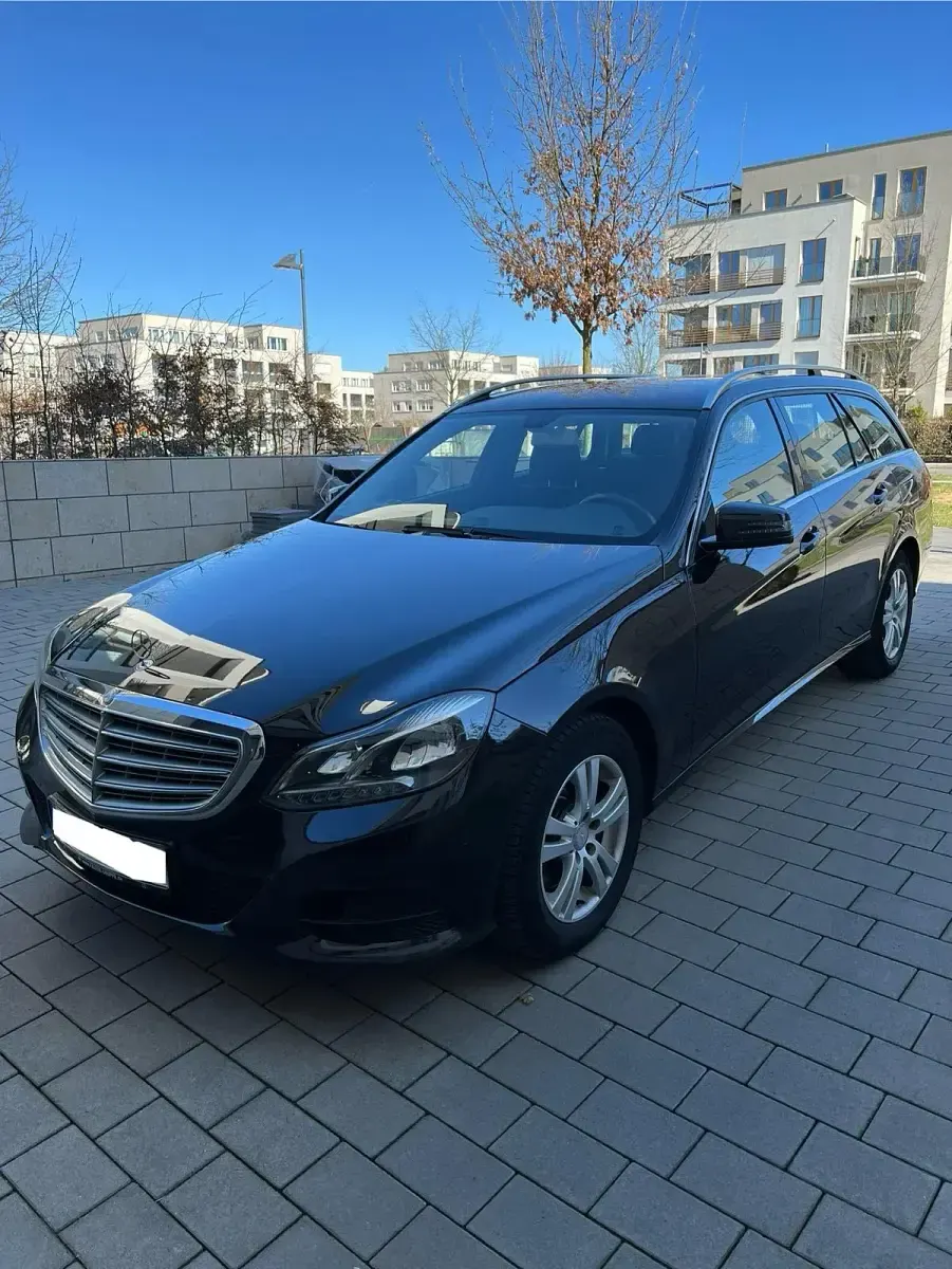 Second-hand Mercedes E250 Elegance 204 CP (150 kW) 2013 Negru Break
