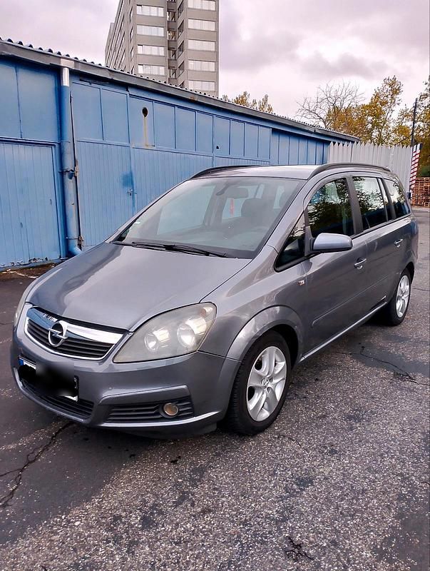 Grau Gebraucht 2006 Opel Zafira Limousine | 1.799 € (Guter Preis) - Bild 1/4
