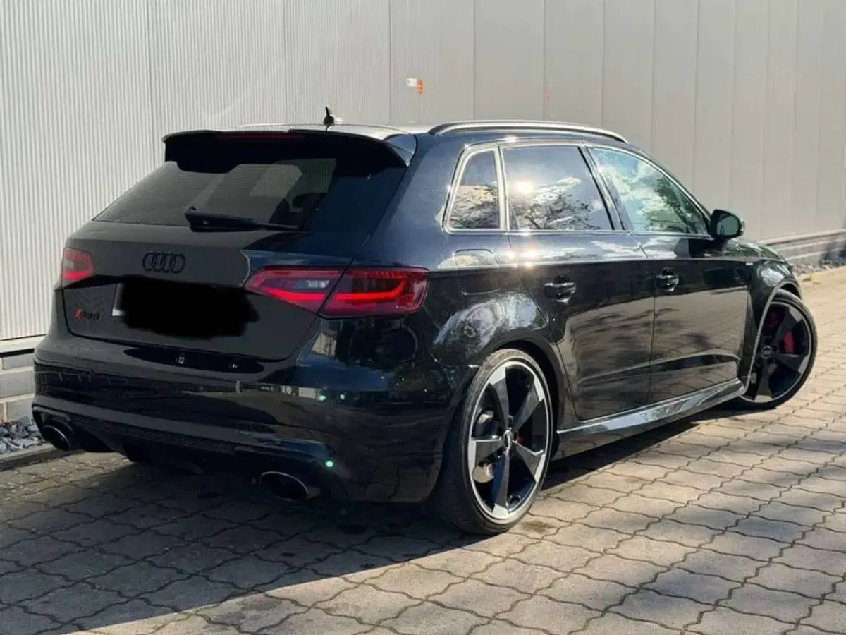 Gebraucht Audi RS3 Sportback Performance 367 PS (269 kW) 2015 Schwarz Kleinwagen