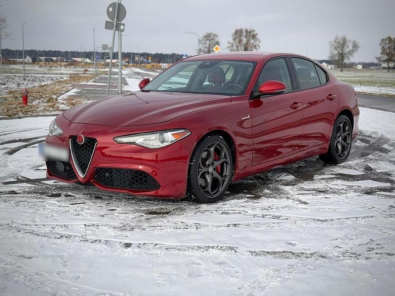 Gebraucht Alfa Romeo Giulia 280 PS (205 kW) 2018 Rot Limousine