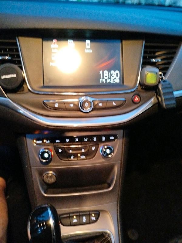 Gebraucht Opel Astra 125 PS (91 kW) 2016 Grau Limousine