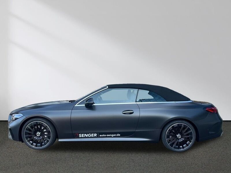 Gebraucht Mercedes CLE300 AMG 258 PS (189 kW) 2024 Grau Cabrio