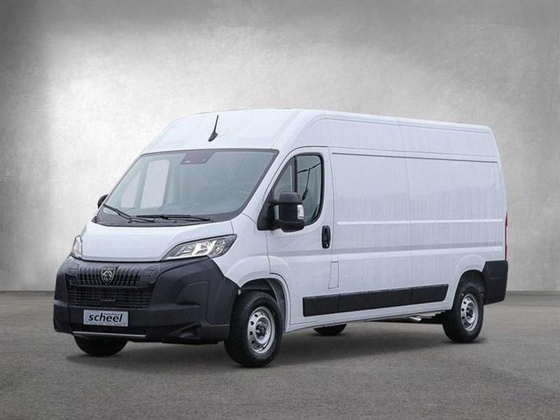 Gebraucht Peugeot Boxer 140 PS (102 kW) 2025 Lackierung weiss icy/typ aussenv Van