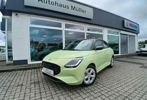 Neu Suzuki Swift Comfort 81 PS (59 kW) 2026 Gelb Kleinwagen
