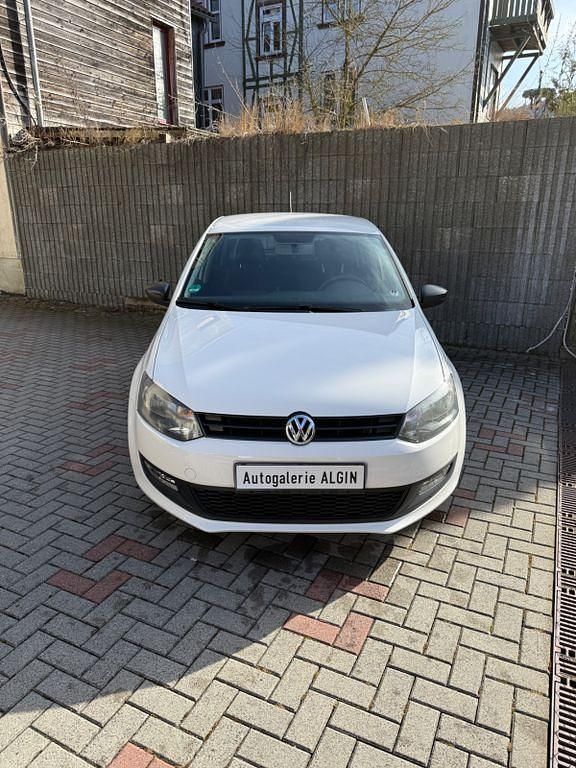 Gebraucht VW Polo Trendline 75 PS (55 kW) 2014 Weiß Limousine