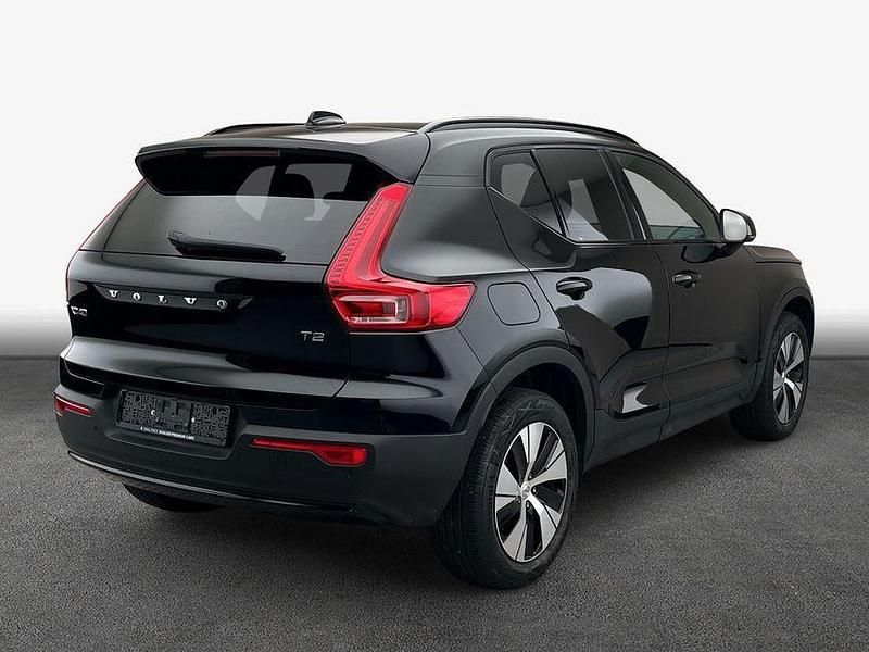 Gebraucht Volvo XC40 Plus 129 PS (94 kW) 2023 Onyx schwarzmetallic SUV