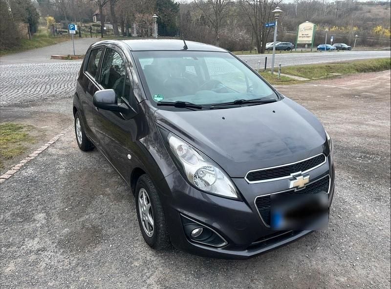 Usado Chevrolet Spark LT 50 CV (36 kW) 2014 Gris Utilitario