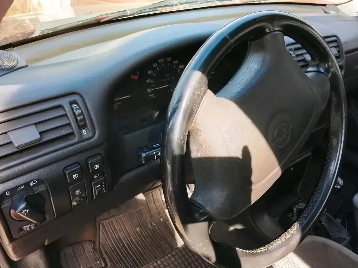 Gebraucht Opel Vectra 90 PS (66 kW) 1994 Rot Limousine