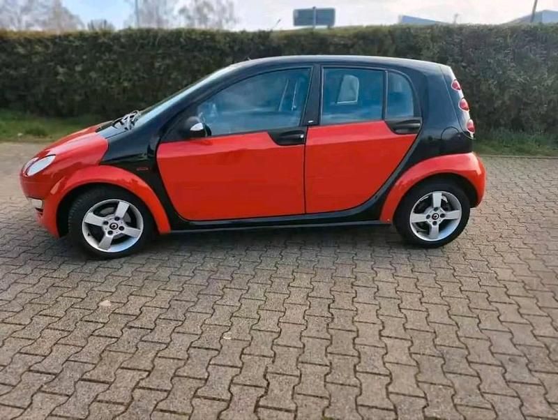 Second-hand Smart ForFour 74 CP (54 kW) 2005 Roșu Hatchback