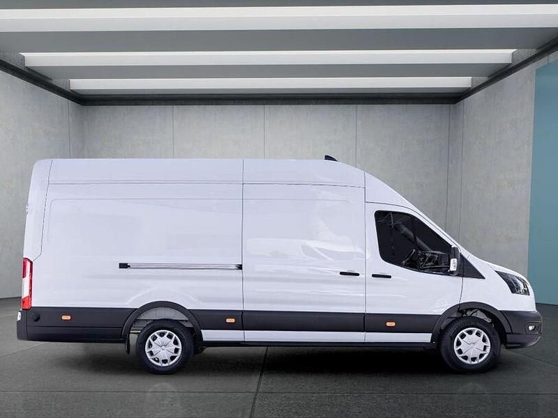 Gebraucht Ford Transit 131 PS (96 kW) 2025 Weiß Van / Kleinbus