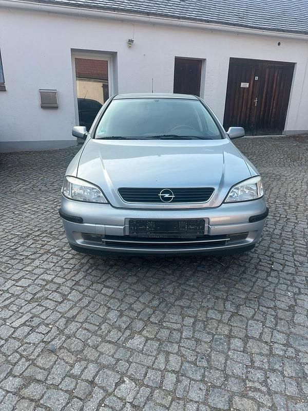 Gebraucht Opel Astra 75 PS (55 kW) 2003 Andere farben Limousine